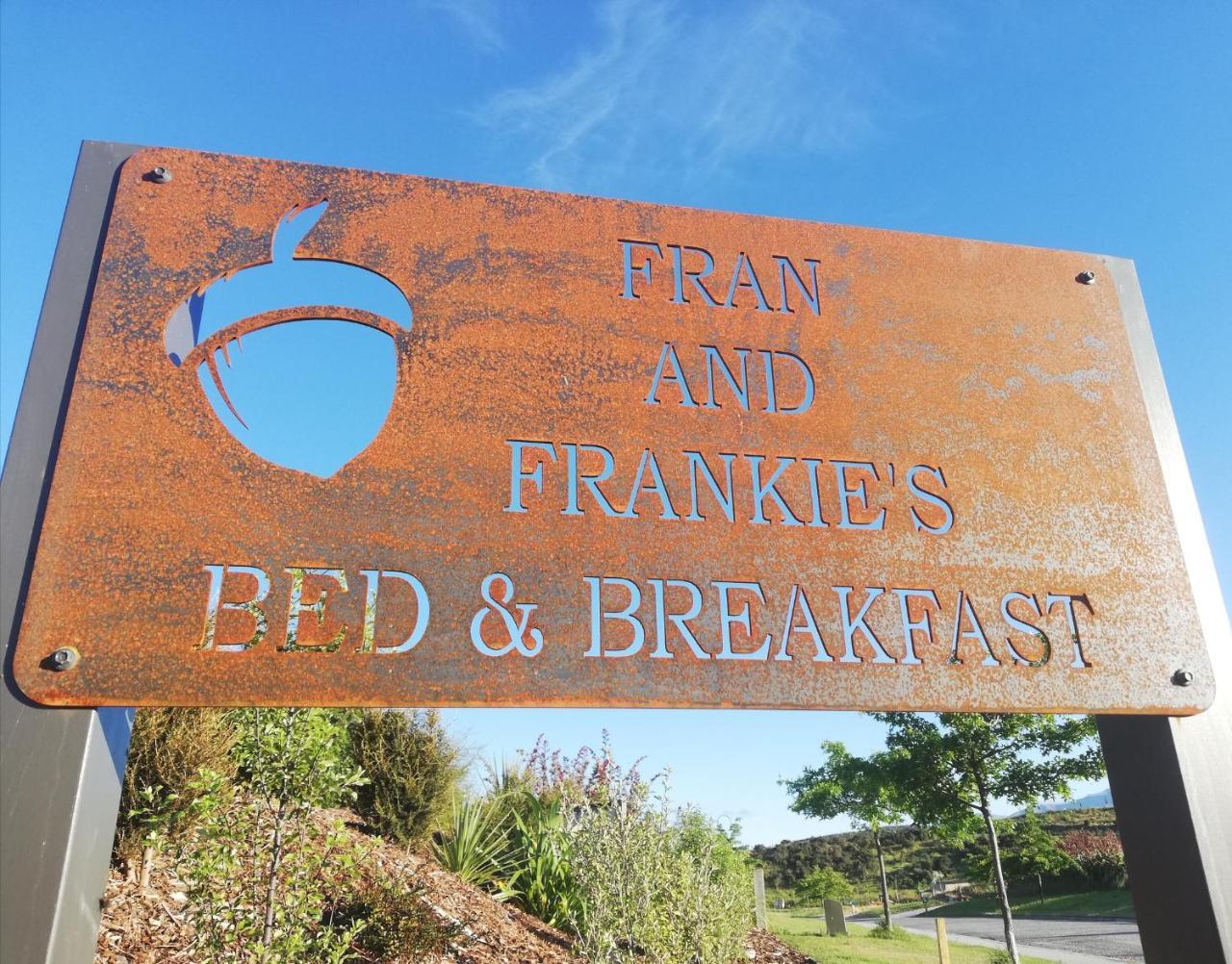 Fran And Frankie'S Bed & Breakfast Luggate Екстер'єр фото